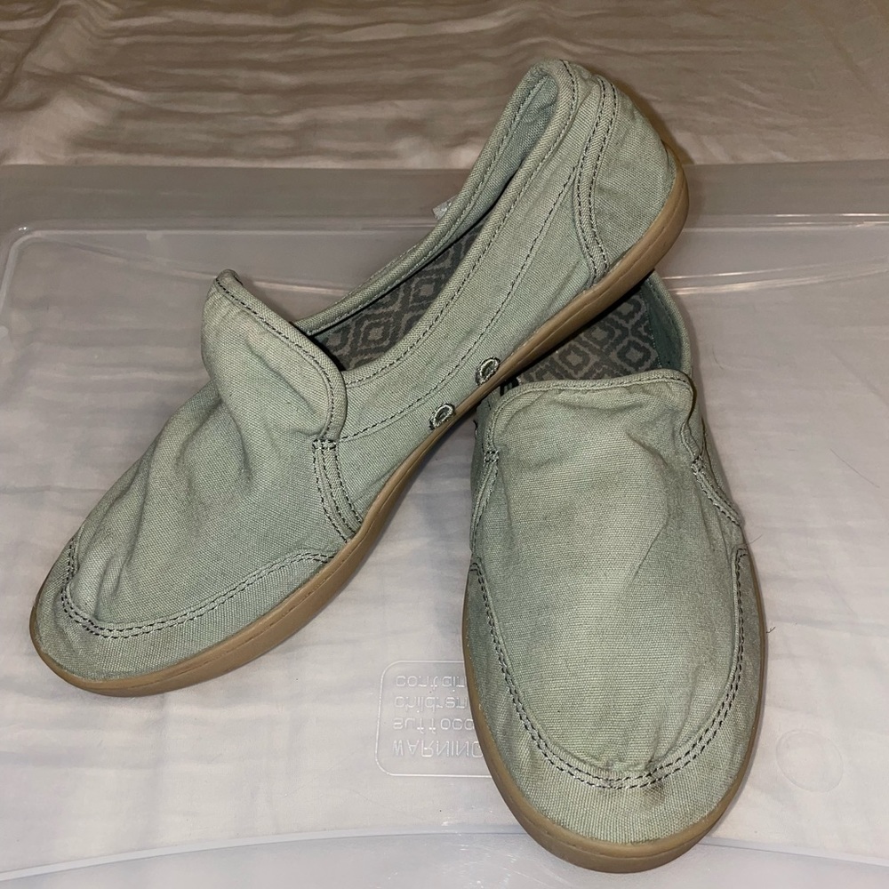 Sanuk Pair O Dice Women's Slip On Shoes